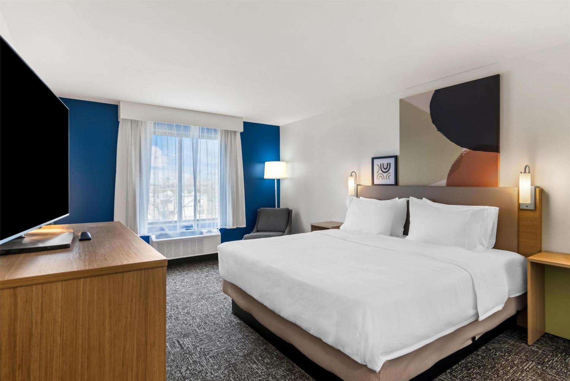 Inn & Suites Мерилвил Екстериор снимка